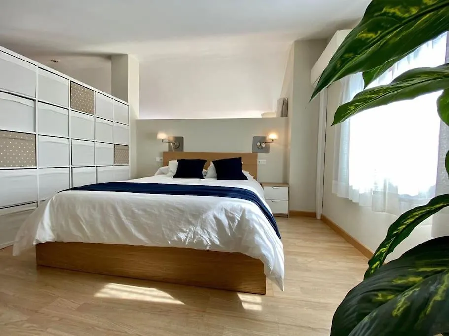Exclusive Beachfront Penthouse Almayate Alto 0*,