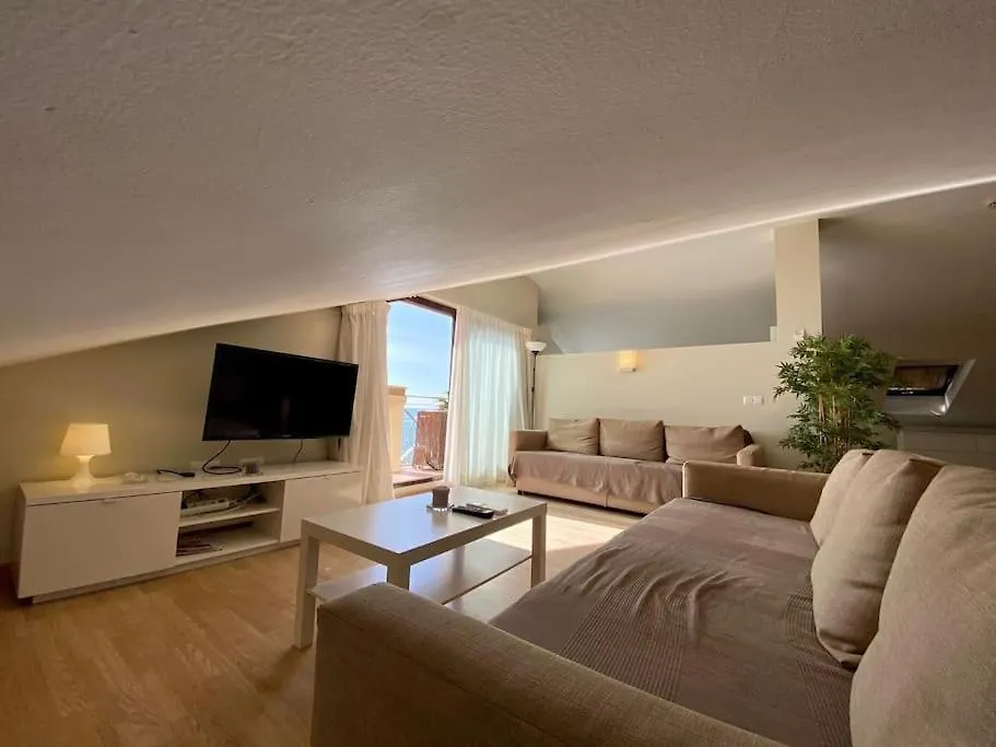 Exclusive Beachfront Penthouse Almayate Alto Španělsko